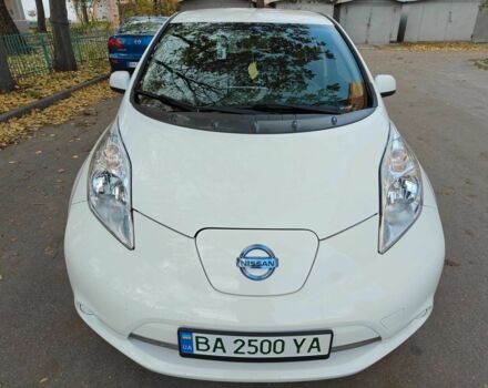 Белый Ниссан Лиф, объемом двигателя 0 л и пробегом 118 тыс. км за 7599 $, фото 9 на Automoto.ua