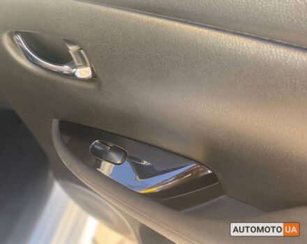 Білий Ніссан Ліф, об'ємом двигуна 24 л та пробігом 122 тис. км за 7700 $, фото 24 на Automoto.ua