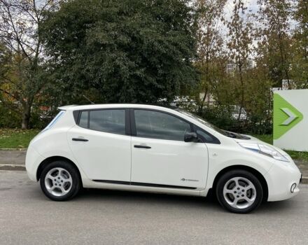 Ниссан Лиф 2014 в Виннице на Automoto.ua Белый Ниссан Лиф, объемом двигателя 0 л и пробегом 223 тыс. км за 5700 $, фото 6 на Automoto.ua