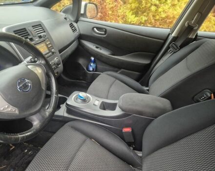 Білий Ніссан Ліф, об'ємом двигуна 0 л та пробігом 121 тис. км за 5950 $, фото 5 на Automoto.ua