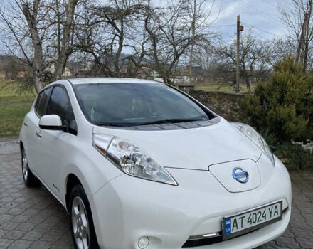 Белый Ниссан Лиф, объемом двигателя 0 л и пробегом 118 тыс. км за 6400 $, фото 3 на Automoto.ua