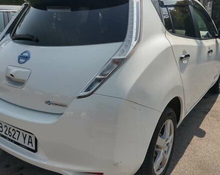 Белый Ниссан Лиф, объемом двигателя 0 л и пробегом 112 тыс. км за 8100 $, фото 5 на Automoto.ua