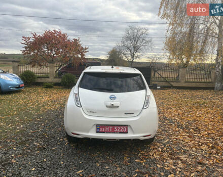 Белый Ниссан Лиф, объемом двигателя 0 л и пробегом 122 тыс. км за 6200 $, фото 5 на Automoto.ua