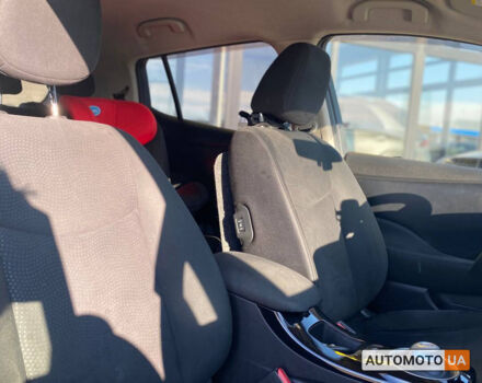 Білий Ніссан Ліф, об'ємом двигуна 24 л та пробігом 122 тис. км за 7700 $, фото 18 на Automoto.ua