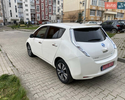 Белый Ниссан Лиф, объемом двигателя 0 л и пробегом 83 тыс. км за 7499 $, фото 9 на Automoto.ua