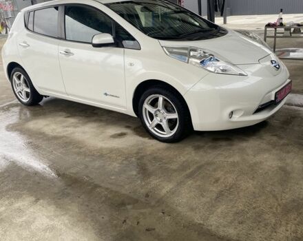 Белый Ниссан Лиф, объемом двигателя 0 л и пробегом 83 тыс. км за 7250 $, фото 1 на Automoto.ua