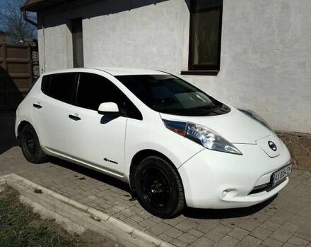 Белый Ниссан Лиф, объемом двигателя 0 л и пробегом 100 тыс. км за 7500 $, фото 2 на Automoto.ua