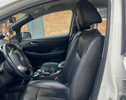 Білий Ніссан Ліф, об'ємом двигуна 0 л та пробігом 179 тис. км за 6800 $, фото 12 на Automoto.ua