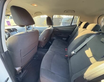 Белый Ниссан Лиф, объемом двигателя 0 л и пробегом 122 тыс. км за 6100 $, фото 16 на Automoto.ua