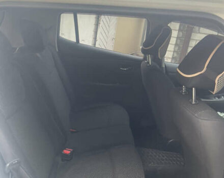 Білий Ніссан Ліф, об'ємом двигуна 0 л та пробігом 205 тис. км за 6400 $, фото 8 на Automoto.ua