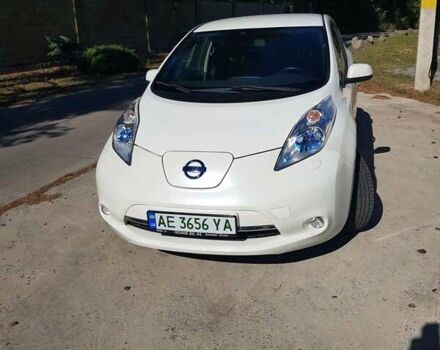 Белый Ниссан Лиф, объемом двигателя 0 л и пробегом 101 тыс. км за 8700 $, фото 2 на Automoto.ua