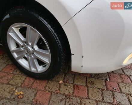 Білий Ніссан Ліф, об'ємом двигуна 0 л та пробігом 140 тис. км за 7000 $, фото 2 на Automoto.ua