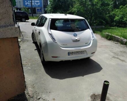 Белый Ниссан Лиф, объемом двигателя 0 л и пробегом 130 тыс. км за 10500 $, фото 4 на Automoto.ua