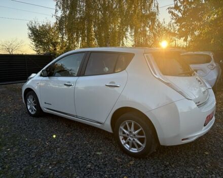 Белый Ниссан Лиф, объемом двигателя 0 л и пробегом 117 тыс. км за 6200 $, фото 6 на Automoto.ua