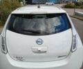 Білий Ніссан Ліф, об'ємом двигуна 0 л та пробігом 128 тис. км за 8500 $, фото 3 на Automoto.ua