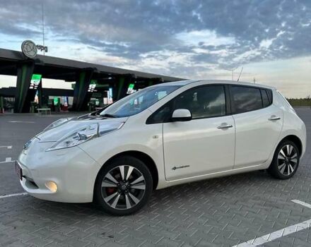 Білий Ніссан Ліф, об'ємом двигуна 0 л та пробігом 156 тис. км за 6899 $, фото 12 на Automoto.ua