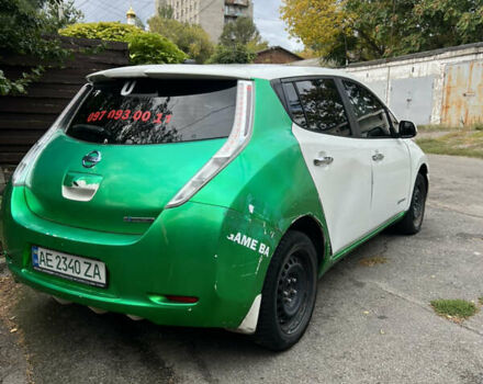 Белый Ниссан Лиф, объемом двигателя 0 л и пробегом 264 тыс. км за 4500 $, фото 3 на Automoto.ua