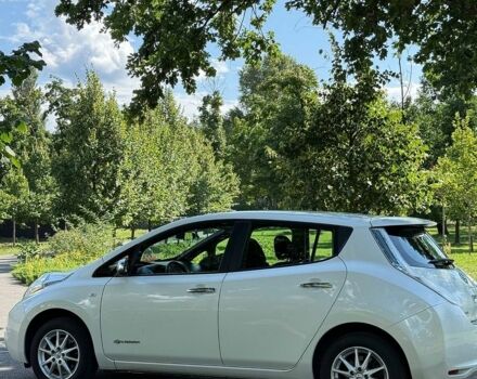 Білий Ніссан Ліф, об'ємом двигуна 0 л та пробігом 81 тис. км за 7500 $, фото 15 на Automoto.ua