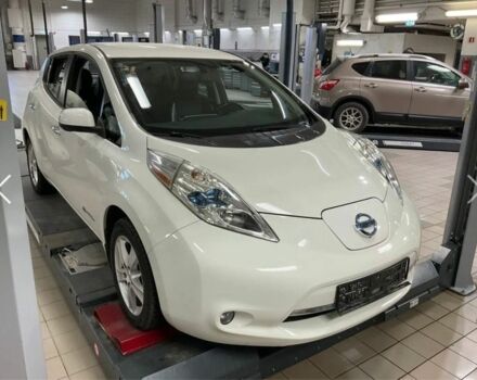 Білий Ніссан Ліф, об'ємом двигуна 0 л та пробігом 101 тис. км за 7300 $, фото 2 на Automoto.ua