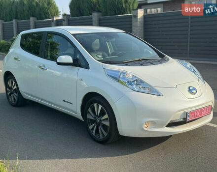 Белый Ниссан Лиф, объемом двигателя 0 л и пробегом 110 тыс. км за 7700 $, фото 1 на Automoto.ua