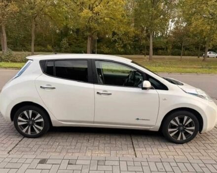 Белый Ниссан Лиф, объемом двигателя 0 л и пробегом 75 тыс. км за 1100 $, фото 6 на Automoto.ua