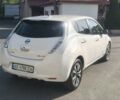 Белый Ниссан Лиф, объемом двигателя 0 л и пробегом 126 тыс. км за 10000 $, фото 3 на Automoto.ua