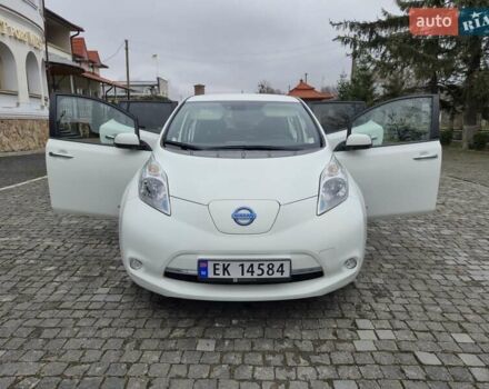 Белый Ниссан Лиф, объемом двигателя 0 л и пробегом 73 тыс. км за 5900 $, фото 1 на Automoto.ua