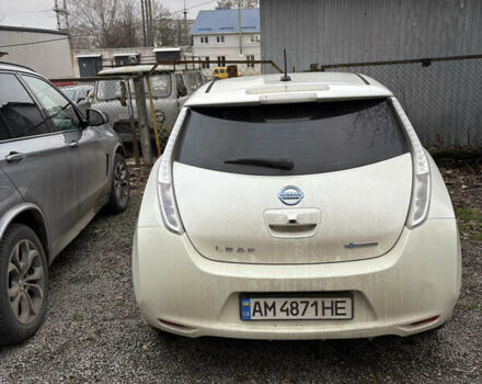 Белый Ниссан Лиф, объемом двигателя 0 л и пробегом 220 тыс. км за 5200 $, фото 6 на Automoto.ua