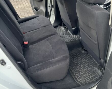 Білий Ніссан Ліф, об'ємом двигуна 0 л та пробігом 65 тис. км за 7500 $, фото 3 на Automoto.ua