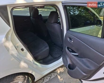 Білий Ніссан Ліф, об'ємом двигуна 0 л та пробігом 75 тис. км за 8222 $, фото 10 на Automoto.ua