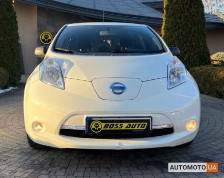 Білий Ніссан Ліф, об'ємом двигуна 24 л та пробігом 101 тис. км за 7800 $, фото 1 на Automoto.ua