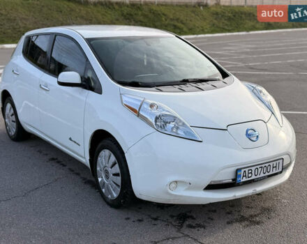 Белый Ниссан Лиф, объемом двигателя 0 л и пробегом 140 тыс. км за 5300 $, фото 1 на Automoto.ua
