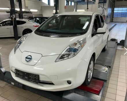 Білий Ніссан Ліф, об'ємом двигуна 0 л та пробігом 101 тис. км за 7300 $, фото 1 на Automoto.ua