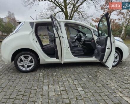 Белый Ниссан Лиф, объемом двигателя 0 л и пробегом 73 тыс. км за 5900 $, фото 26 на Automoto.ua