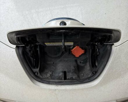 Белый Ниссан Лиф, объемом двигателя 0 л и пробегом 103 тыс. км за 7590 $, фото 48 на Automoto.ua