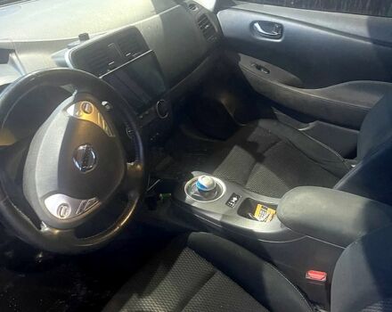 Білий Ніссан Ліф, об'ємом двигуна 80 л та пробігом 191 тис. км за 7000 $, фото 4 на Automoto.ua