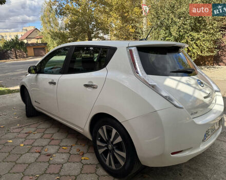 Білий Ніссан Ліф, об'ємом двигуна 0 л та пробігом 93 тис. км за 7900 $, фото 14 на Automoto.ua