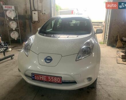 Білий Ніссан Ліф, об'ємом двигуна 0 л та пробігом 107 тис. км за 7100 $, фото 4 на Automoto.ua