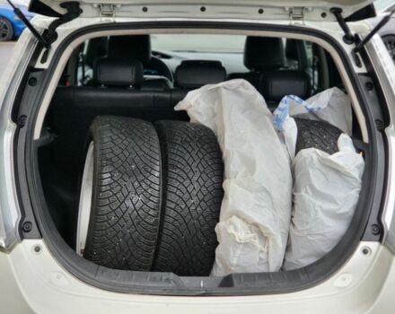 Белый Ниссан Лиф, объемом двигателя 0 л и пробегом 132 тыс. км за 7900 $, фото 19 на Automoto.ua