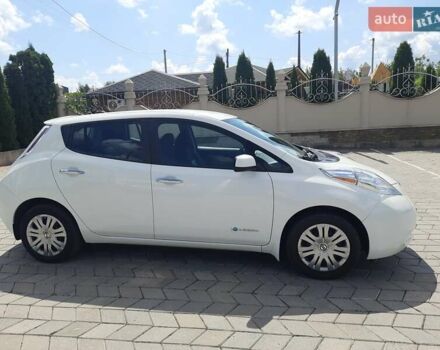 Білий Ніссан Ліф, об'ємом двигуна 0 л та пробігом 79 тис. км за 7150 $, фото 8 на Automoto.ua