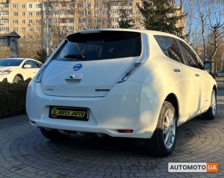 Білий Ніссан Ліф, об'ємом двигуна 24 л та пробігом 101 тис. км за 7800 $, фото 6 на Automoto.ua