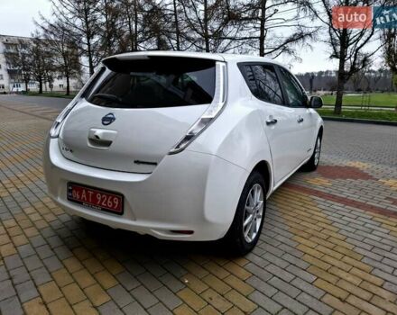 Белый Ниссан Лиф, объемом двигателя 0 л и пробегом 119 тыс. км за 6500 $, фото 11 на Automoto.ua