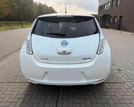 Белый Ниссан Лиф, объемом двигателя 0 л и пробегом 77 тыс. км за 1800 $, фото 4 на Automoto.ua