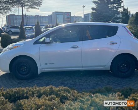 Белый Ниссан Лиф, объемом двигателя 32 л и пробегом 86 тыс. км за 9700 $, фото 3 на Automoto.ua