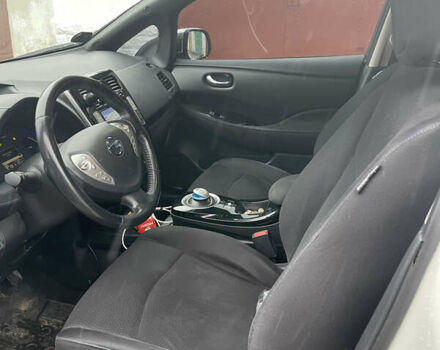 Білий Ніссан Ліф, об'ємом двигуна 0 л та пробігом 112 тис. км за 7550 $, фото 15 на Automoto.ua