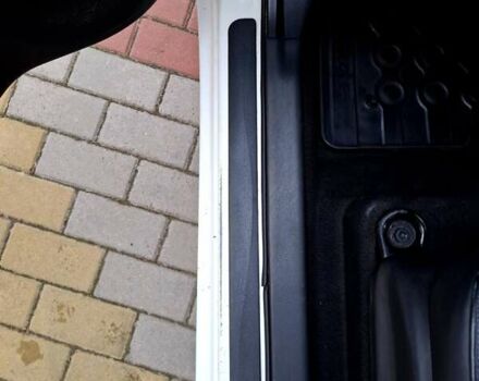 Белый Ниссан Лиф, объемом двигателя 0 л и пробегом 119 тыс. км за 6500 $, фото 28 на Automoto.ua