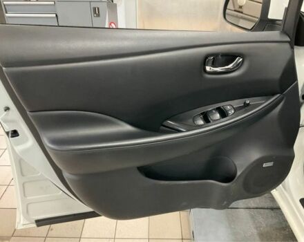 Білий Ніссан Ліф, об'ємом двигуна 0 л та пробігом 101 тис. км за 7300 $, фото 7 на Automoto.ua