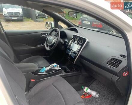 Білий Ніссан Ліф, об'ємом двигуна 0 л та пробігом 107 тис. км за 7100 $, фото 11 на Automoto.ua