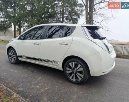 Белый Ниссан Лиф, объемом двигателя 0 л и пробегом 67 тыс. км за 7500 $, фото 35 на Automoto.ua