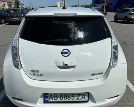 Білий Ніссан Ліф, об'ємом двигуна 0 л та пробігом 114 тис. км за 6999 $, фото 5 на Automoto.ua